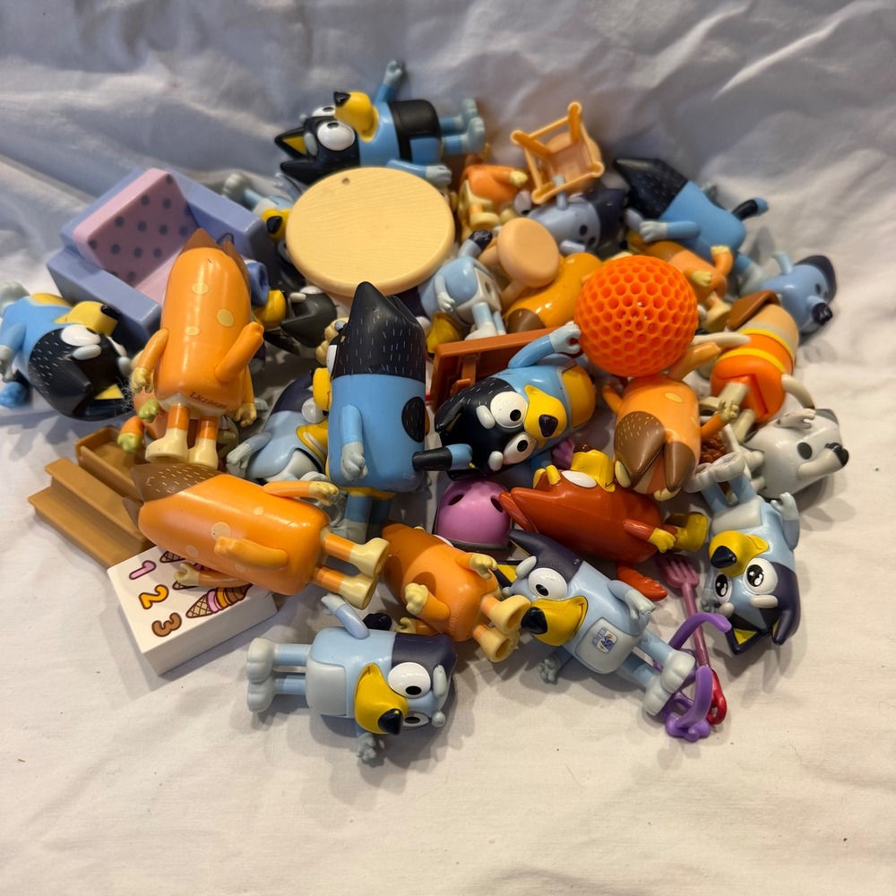 Bluey and Friends Figure Accessory Lot Bandit Chilli Bingo Muffin Rusty Toys